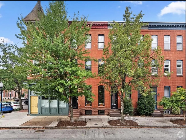 Building Photo - 2202 E Baltimore St