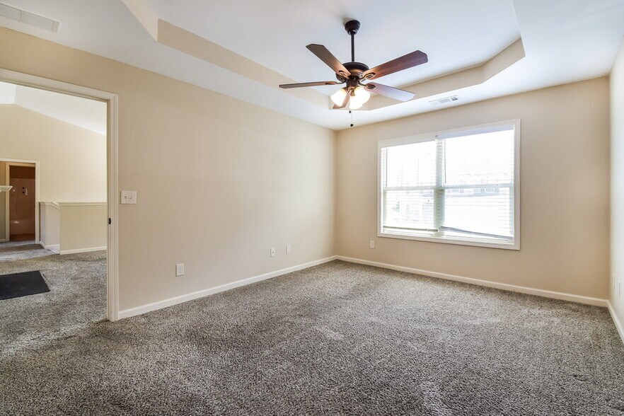 Building Photo - 206 Comet Ct