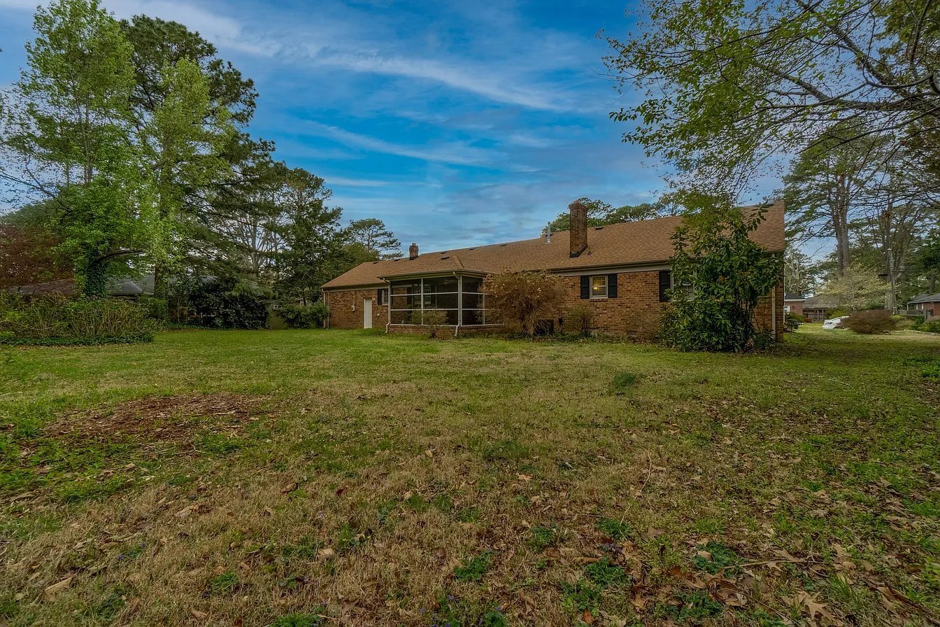 Building Photo - 4376 Lynnville Crescent