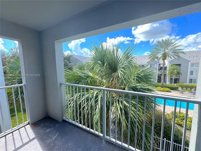 Building Photo - 620 SW 111th Ave