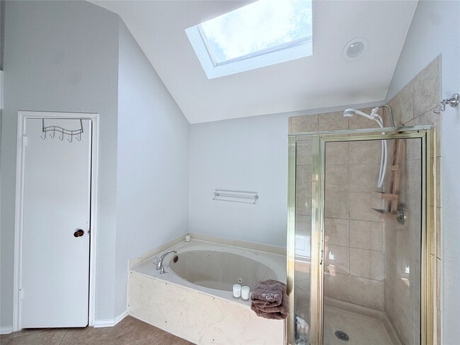 Building Photo - 7015 Puerta Vista Ln