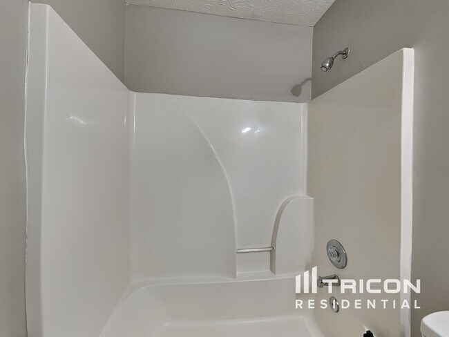 Building Photo - 105 Wynfield Dr