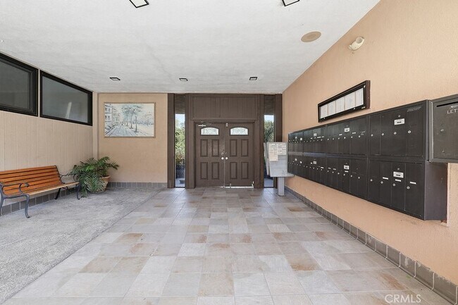 Building Photo - 17000 Burbank Blvd