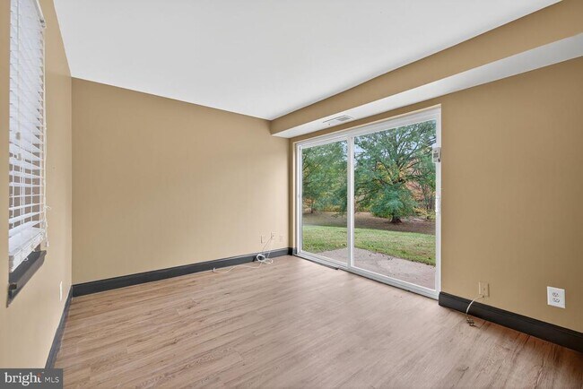 Building Photo - 10116 Little Pond Pl