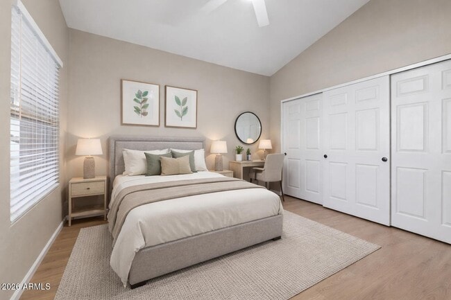 Building Photo - 10059 E Sheena Dr