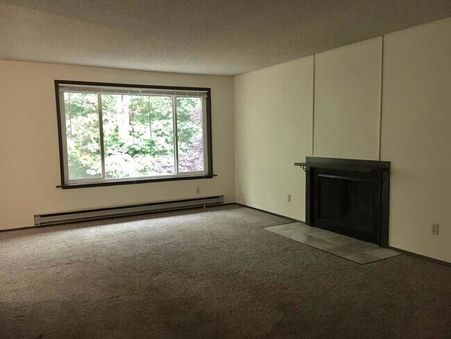Building Photo - Charming 2BD/1.5BA Corner Unit in Serene, ...
