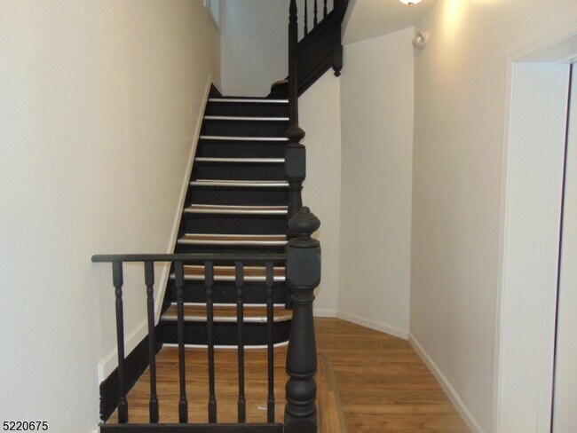 Building Photo - 75 N 11th St