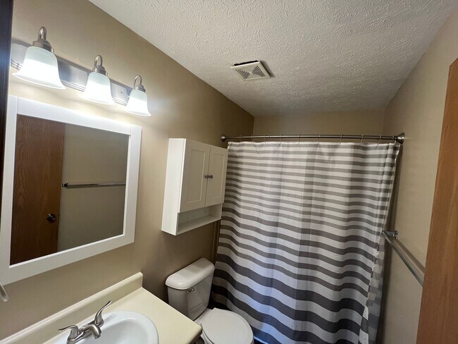 Building Photo - 2541 Neil Armstrong Dr
