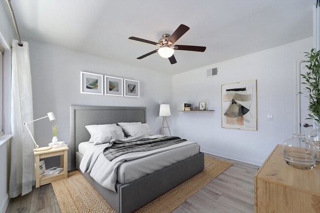 Building Photo - 28955 Oak Creek Ln