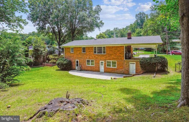 Building Photo - 8634 Aberdeen Ct