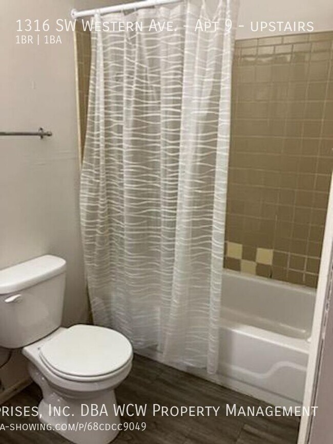 Building Photo - 1316 SW Western Ave