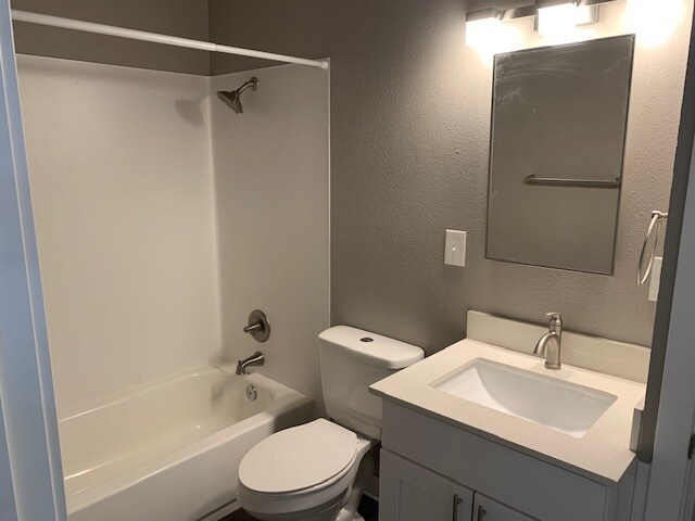 Building Photo - 5416 S M St