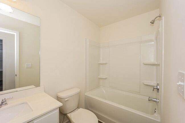 Building Photo - Fantastic 3bd/2.5ba home! Let yourself in!