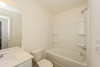 Building Photo - Fantastic 3bd/2.5ba home! Let yourself in!