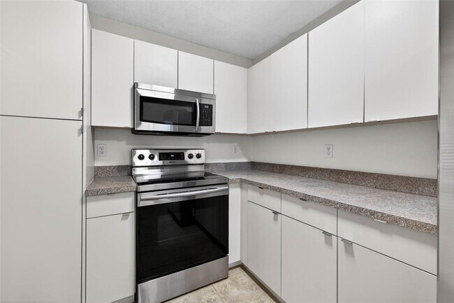 Building Photo - 4843 Napoli Ct NE