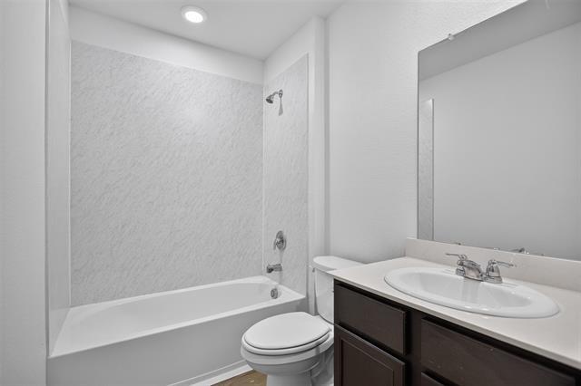 Building Photo - 149 Boxwood Dr