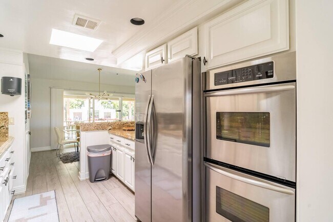 Building Photo - 79930 Fiesta Dr