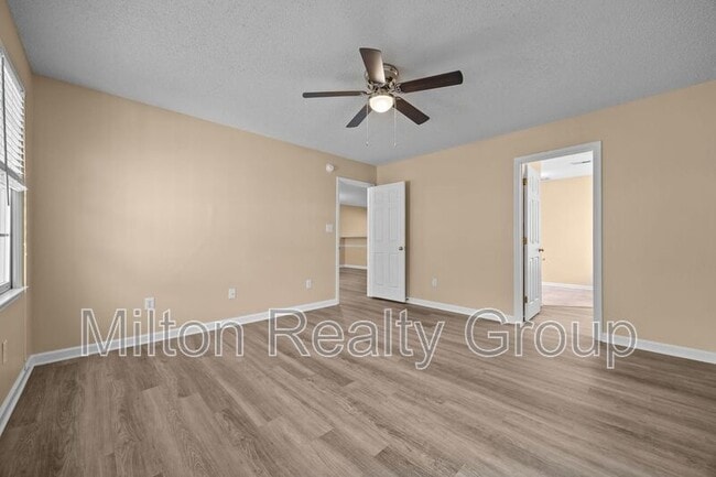 Building Photo - 101 Fairwoods Ct