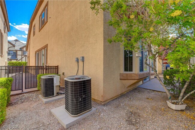 Building Photo - 9176 Worsley Park Pl