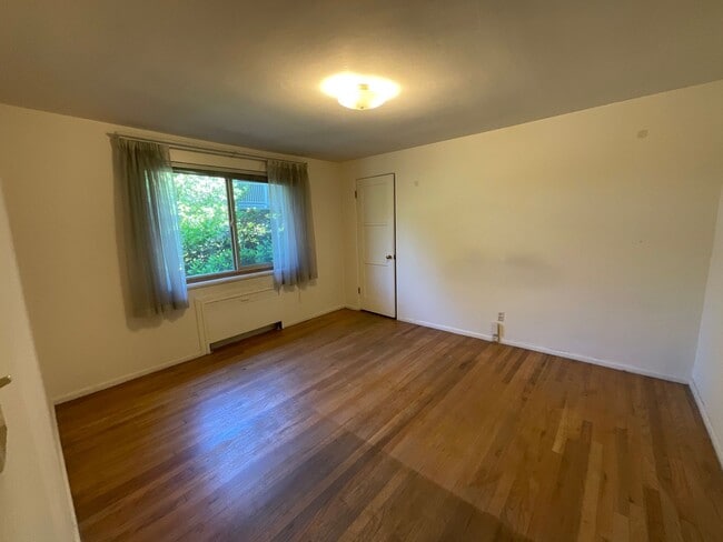 Building Photo - Charming 1 Bed, 1 Bath Condo in Orchard Te...