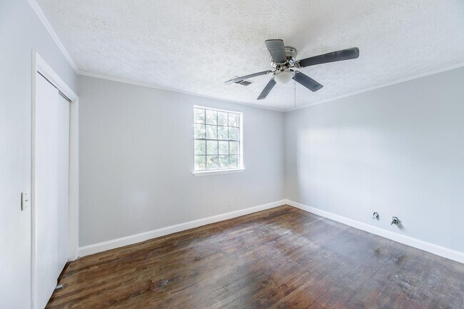 Building Photo - 517 N Florida St