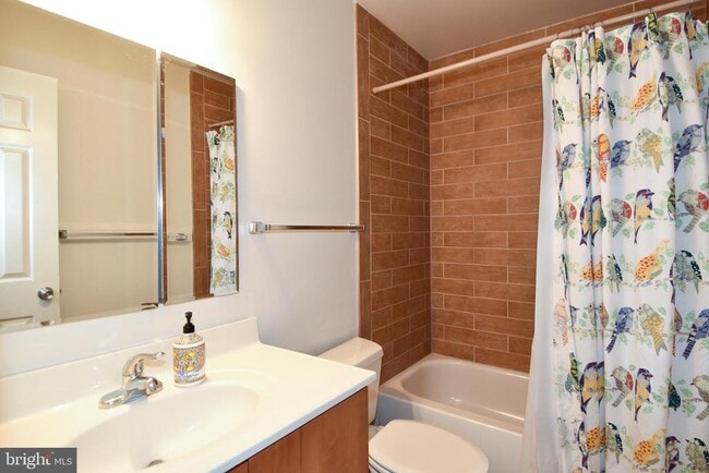 Building Photo - 4846 Cloister Dr