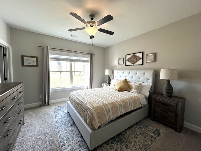 Building Photo - Available July 1, 2026!