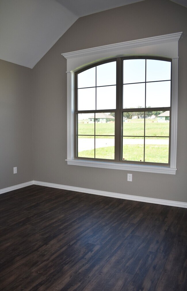 Building Photo - 4 Bedroom Home in Prairie Grove!!!