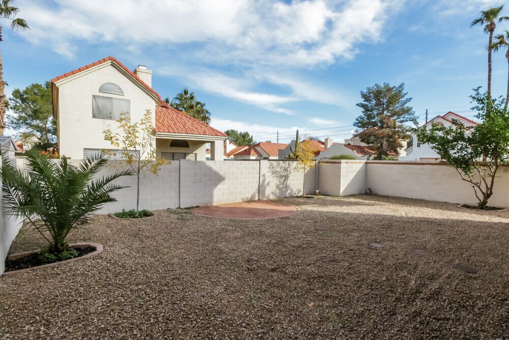 Building Photo - 1534 E Campbell Ave