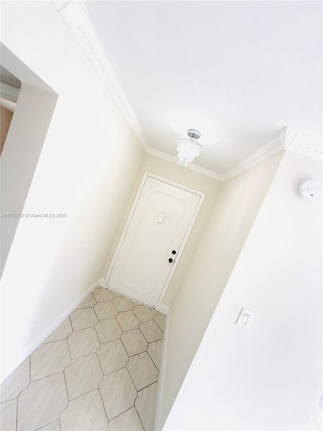 Building Photo - 1540 NE 191st St