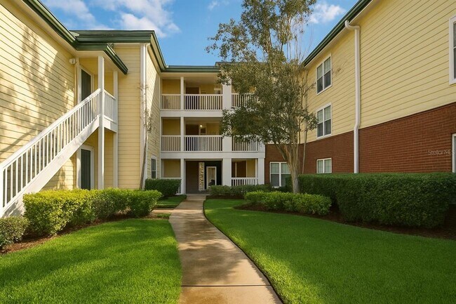 Primary Photo - 10110 Winsford Oak Blvd
