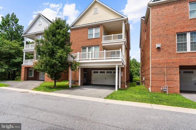 Building Photo - 493 W Watkins Mill Rd