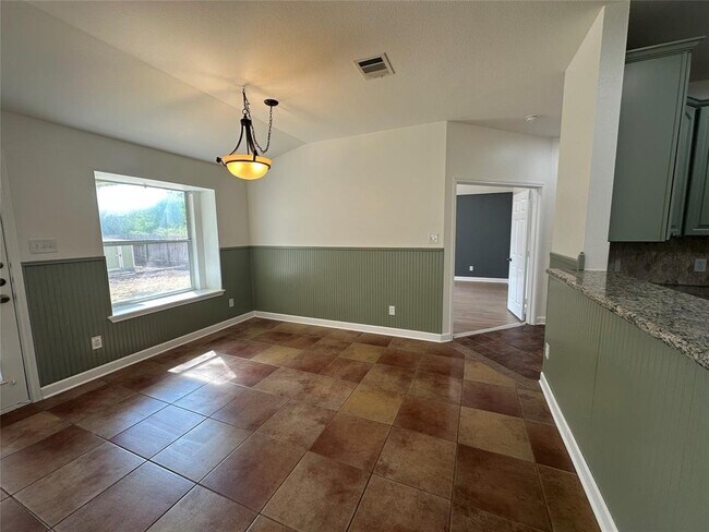 Building Photo - 3309 Blue Ridge Dr