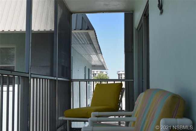 Building Photo - 325 N Causeway-