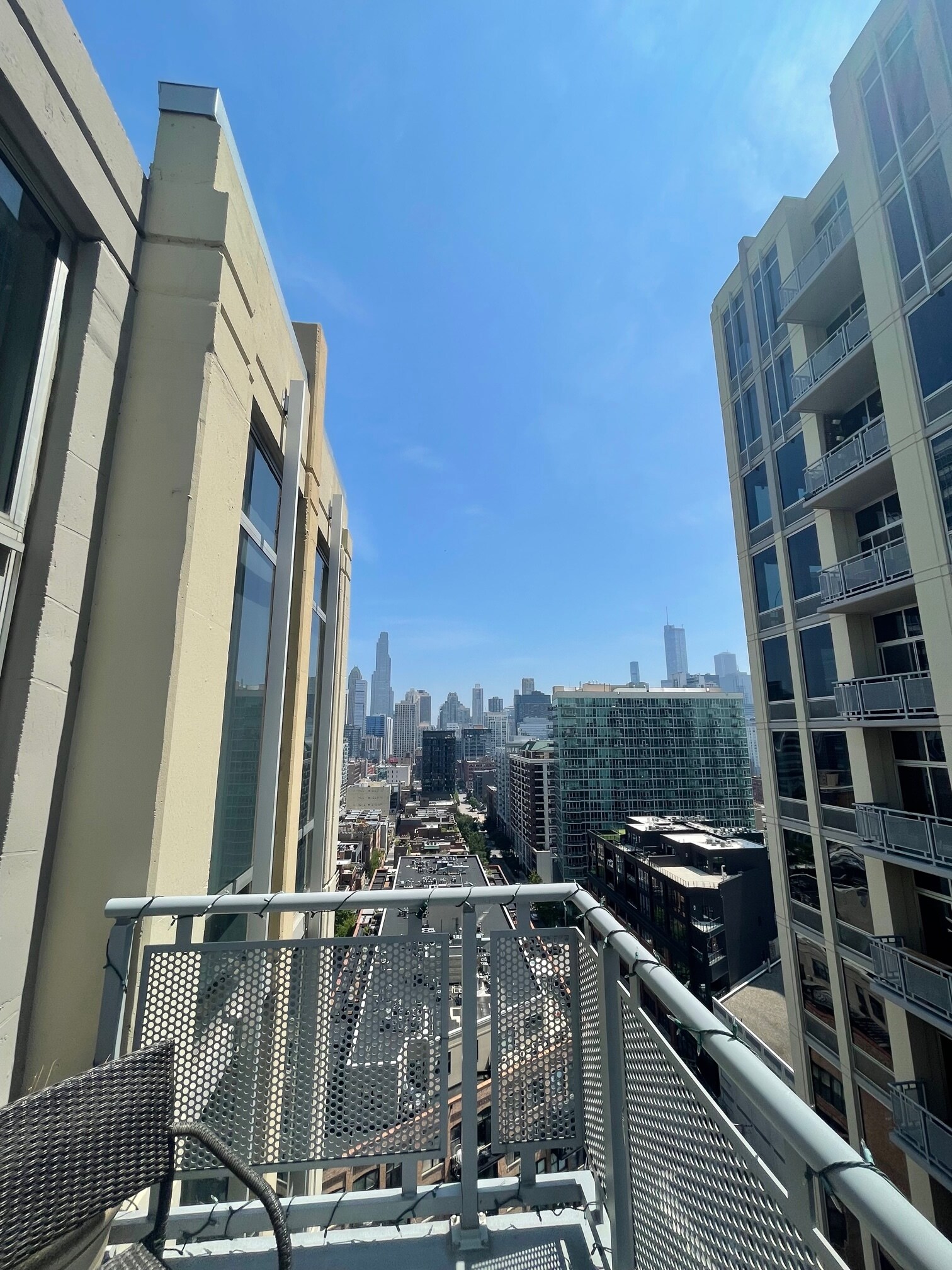 Balcony East View - 720 N Larrabee St Unit 1707