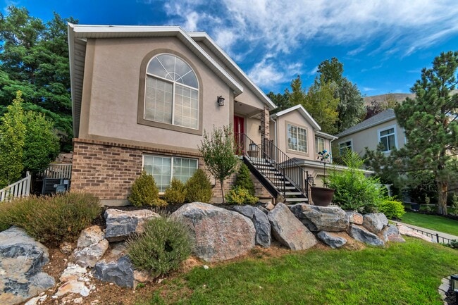Building Photo - 14767 Brewster Dr