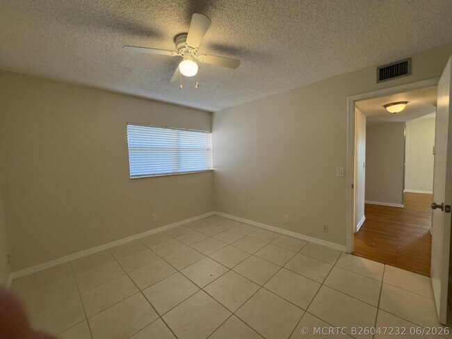 Building Photo - 2800 Fiore Way