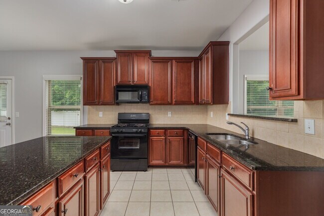 Building Photo - 168 Summer Grove Ln