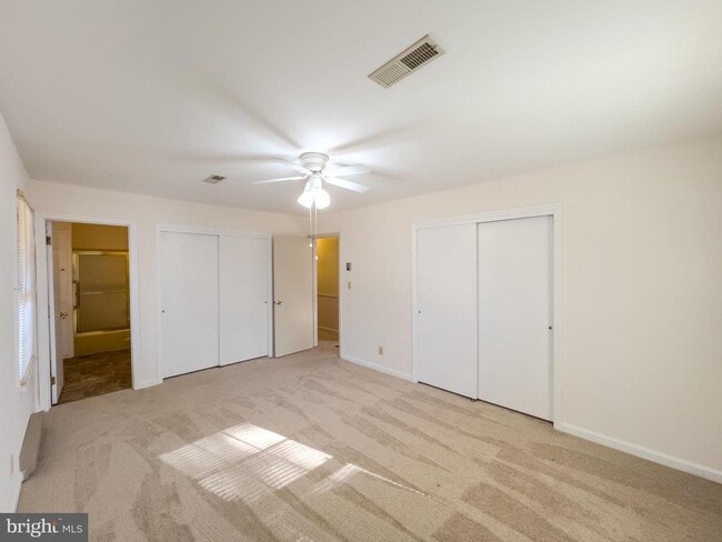 Building Photo - 194 Red Hill Rd