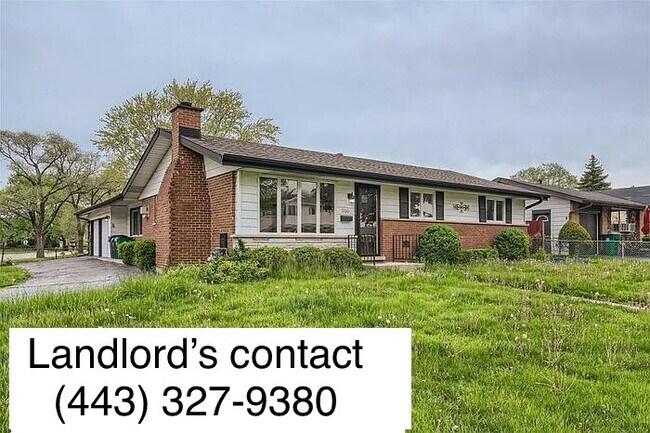 Front - 7100 Birch St