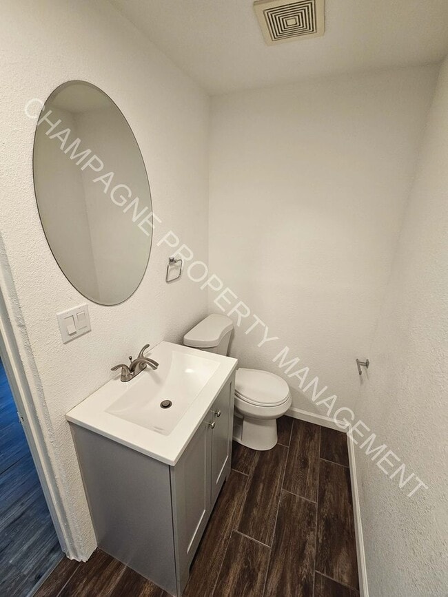 Building Photo - 8104 McGee St