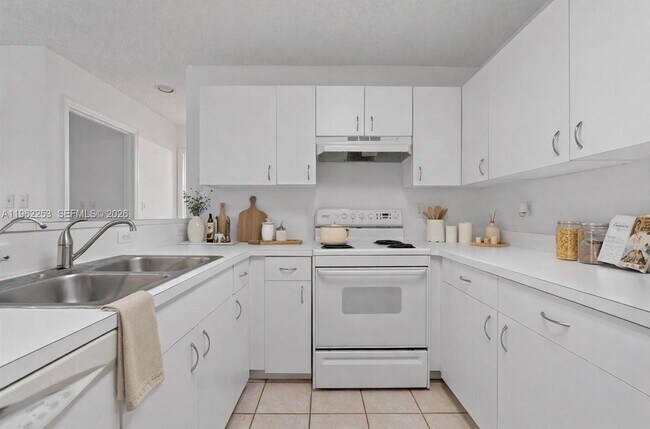 Building Photo - 10111 W Atlantic Blvd