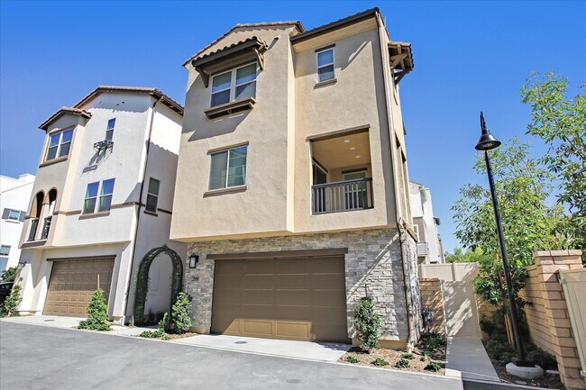 Building Photo - 28 Hideaway Loop