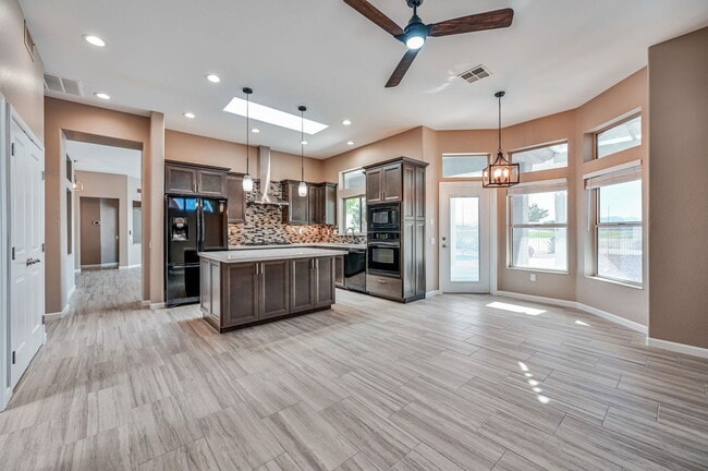 Building Photo - 21416 N Verde Ridge Dr