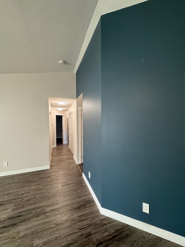 Building Photo - 12612 NE 45th Cir