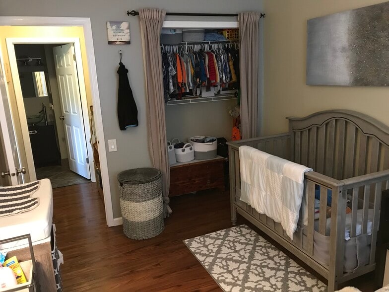 Guest Bedroom - 902 Pritchard Pl