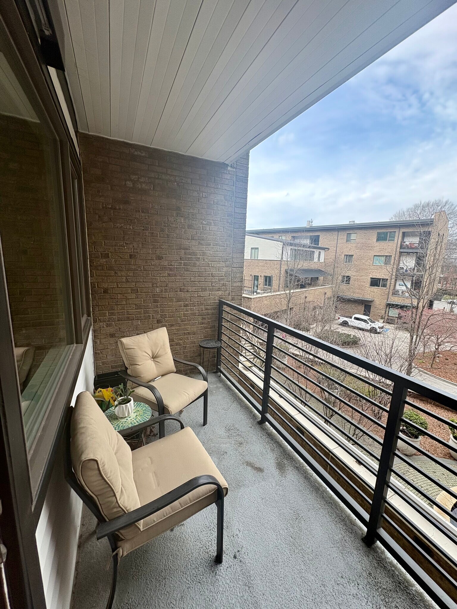 Unit balcony - 200 Manufacturers Rd