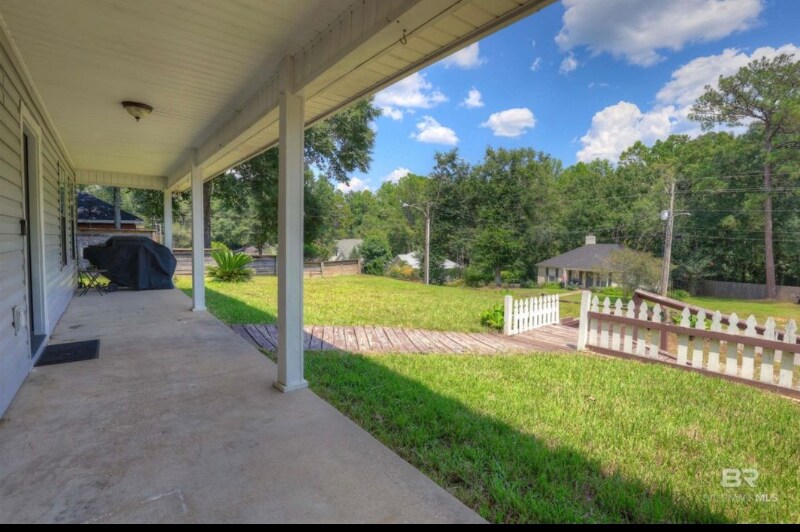 Building Photo - 128 Richmond Rd