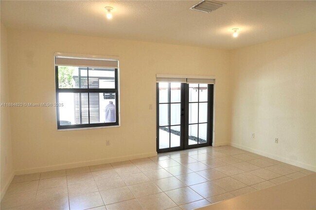 Building Photo - 10606 West 33rd Ct