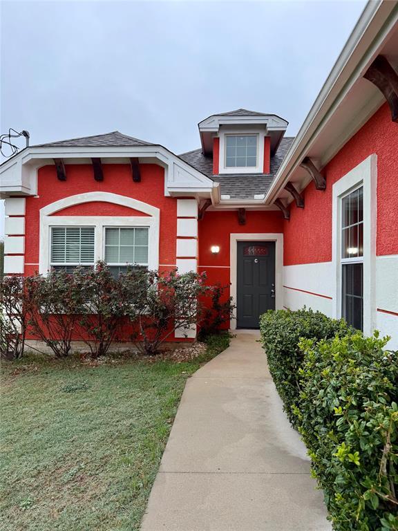 Building Photo - 398 Mesa Dr